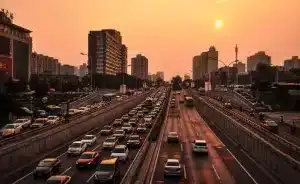 Picture of traffic at dusk